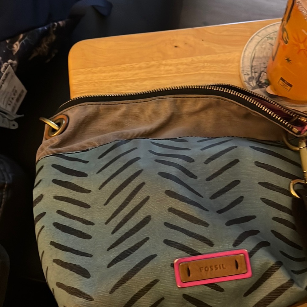 Fossil purse